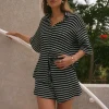 Across Oceans Set Black
