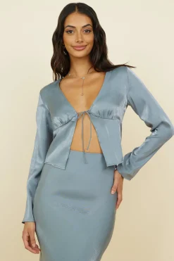 Bouquet of Flowers Top Grey