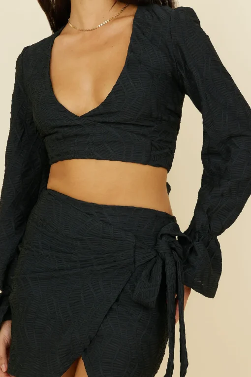 Holiday Feels Skirt Black