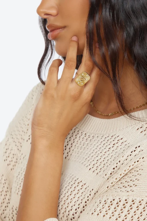 18k Gold Caught Your Eye Ring