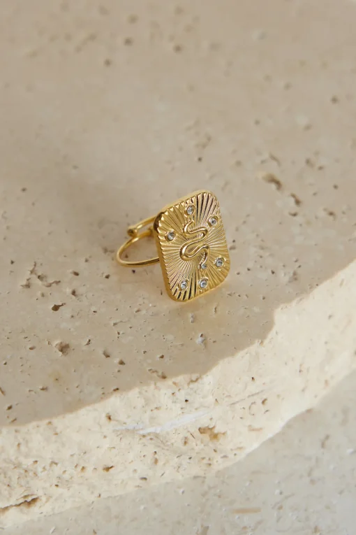 18k Gold Caught Your Eye Ring