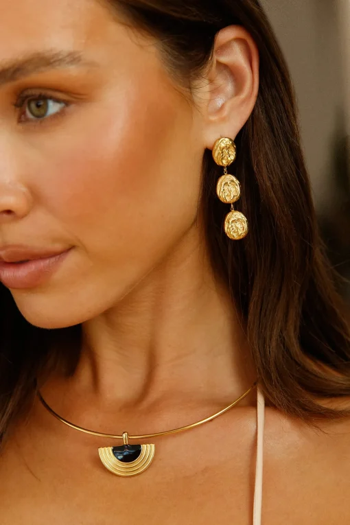 18k Gold Plated Luna Glow Necklace Gold