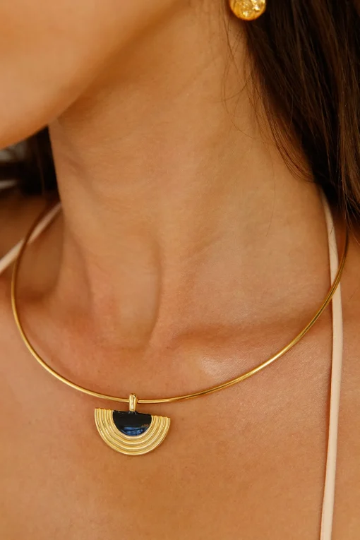 18k Gold Plated Luna Glow Necklace Gold