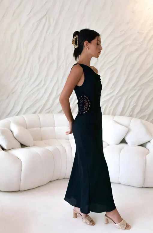 Moonlight Dancer Off Shoulder Maxi Dress Black