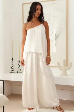Moving In Crop Top White