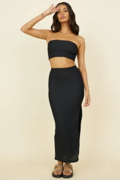 Poolside Adventure Crop Top Black