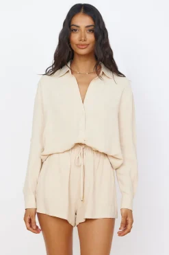 SEVEN WONDERS Kiana Short Sand