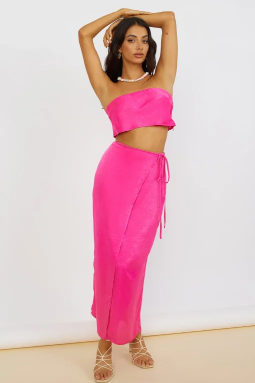 The Right Place Crop Top Pink