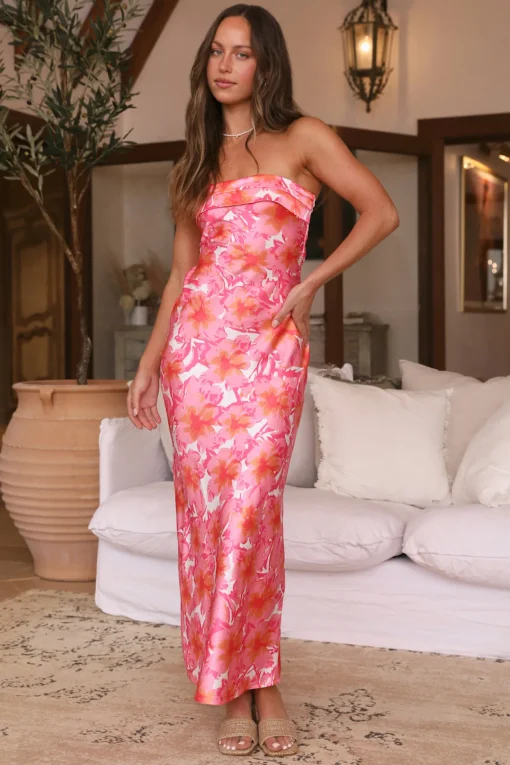 Wandering Eyes Maxi Dress Pink