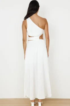 We Got This Feeling Maxi Dress White