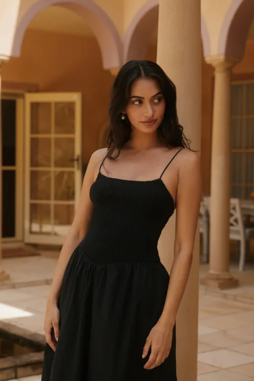 Whispering Willow Maxi Dress Black
