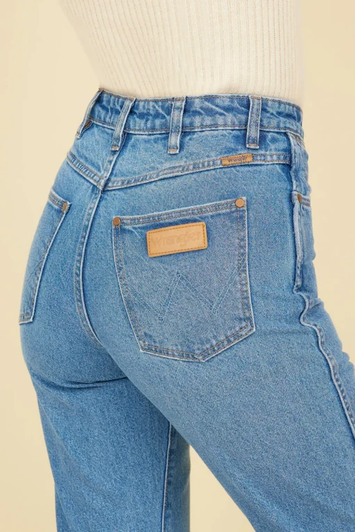 WRANGLER Drew Mom Jean Blue Revival